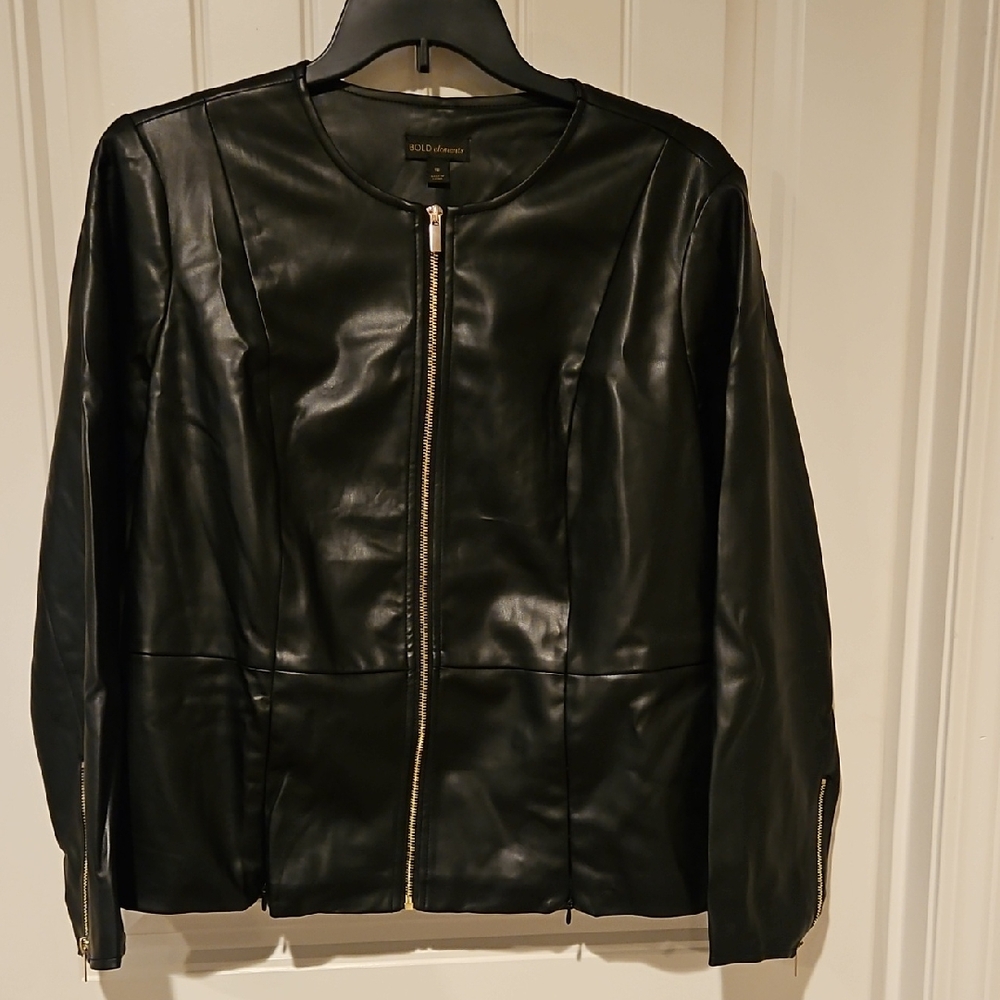 Bold Elements Elegant Black Outerwear - image 1